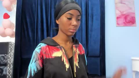 Snapshot of marianrosse chatting on 02.20.26 marianrosse online show from 02.20.26