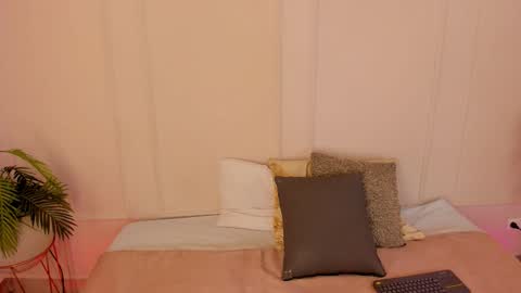 Maria Pettit online show from 03.15.26