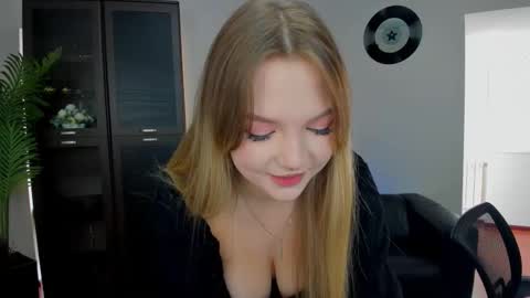 mariarobinsone online show from 10.04.25