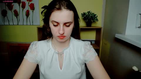 Snapshot of mariatess_ chatting on 02.06.25 Mariia online show from 02.06.25