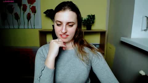 Snapshot of mariatess_ chatting on 02.20.25 Mariia online show from 02.20.25
