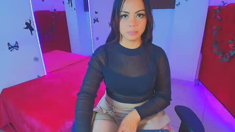 Snapshot of maribelsex303av chatting on 09.23.25 maribelsex303av online show from 09.23.25