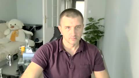 Snapshot of maribor5879 chatting on 02.26.25 maribor5879 online show from 02.26.25