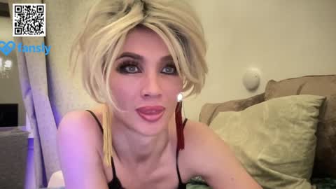 Snapshot of maridekoks chatting on 12.06.24 Mari online show from 12.06.24