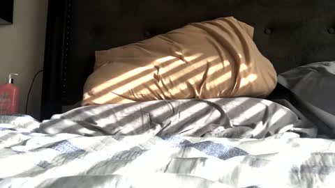 Snapshot of marie00090 chatting on 11.12.25 marie00090 online show from 11.12.25