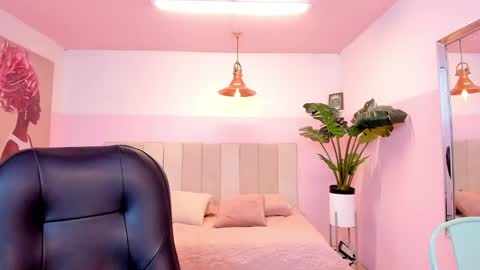 Marie online show from 12.20.24