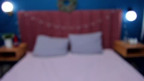 Snapshot of marie_reyes_ chatting on 12.15.24 Mary 3 online show from 12.15.24