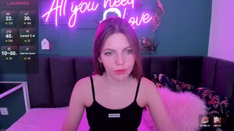 Snapshot of marie_reyes_ chatting on 12.28.24 Mary 3 online show from 12.28.24