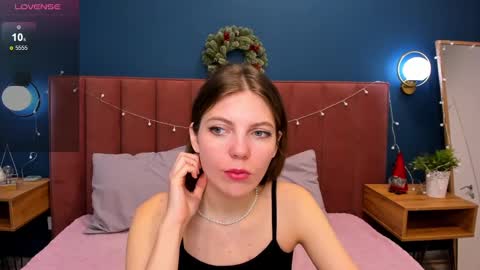 Snapshot of marie_reyes_ chatting on 01.11.25 Mary 3 online show from 01.11.25