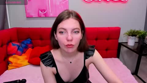 Snapshot of marie_reyes_ chatting on 12.03.25 Mary 3 online show from 12.03.25