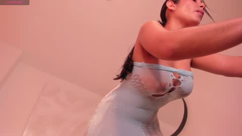 Snapshot of mariejane2 chatting on 01.10.25 Im Marie Jane online show from 01.10.25