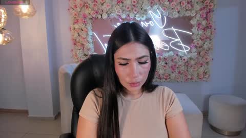 Snapshot of mariejane2 chatting on 01.29.25 Im Marie Jane online show from 01.29.25