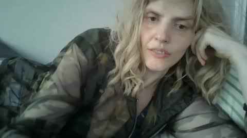 Snapshot of mariejojo chatting on 05.30.26 Mariejojo online show from 05.30.26