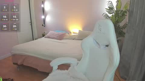 Mariel online show from 02.04.26