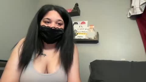 Snapshot of marietanner chatting on 06.21.26 Marie Tanner online show from 06.21.26