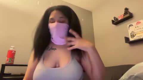 Snapshot of marietanner chatting on 06.22.26 Marie Tanner online show from 06.22.26