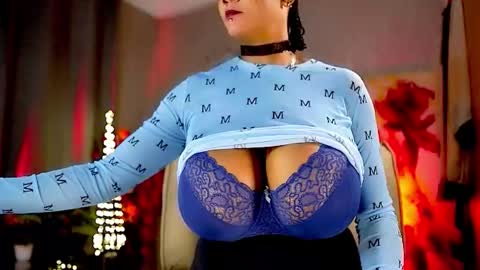 Snapshot of mariicha chatting on 10.01.25 Nikita - Scroll down and read my bio please. New Pictures in Bio online show from 10.01.25