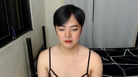 Snapshot of marikosue01 chatting on 02.05.25 marikosue online show from 02.05.25