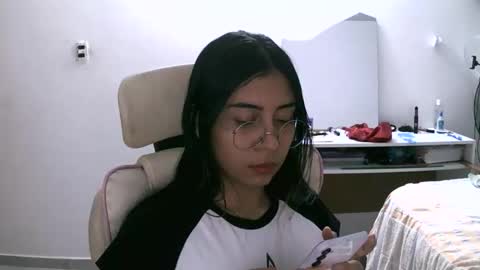 marilove40925 online show from 11.06.25