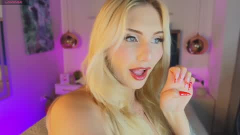 Mariluu  online show from 05.14.26
