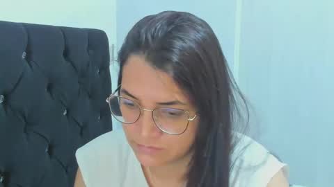 Snapshot of marilyn_garcia chatting on 12.11.24 MARILYN SEXY online show from 12.11.24