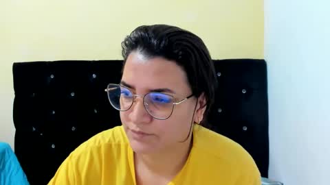 Snapshot of marilyn_garcia chatting on 12.27.24 MARILYN SEXY online show from 12.27.24