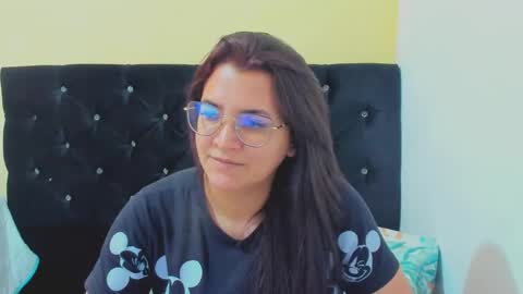 Snapshot of marilyn_garcia chatting on 12.28.24 MARILYN SEXY online show from 12.28.24