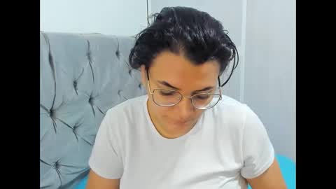 Snapshot of marilyn_garcia chatting on 01.19.25 MARILYN SEXY online show from 01.19.25