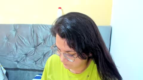 Snapshot of marilyn_garcia chatting on 02.01.25 MARILYN SEXY online show from 02.01.25