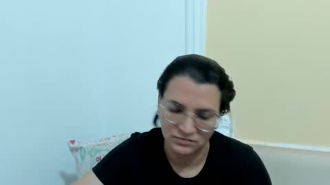 Snapshot of marilyn_garcia chatting on 03.03.25 MARILYN SEXY online show from 03.03.25