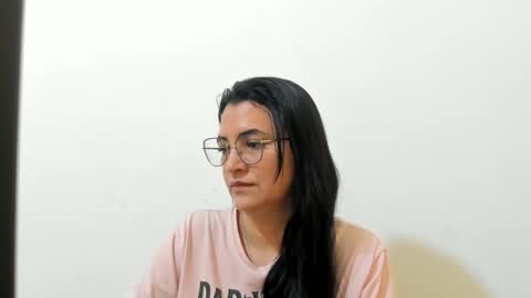 Snapshot of marilyn_garcia chatting on 11.28.25 MARILYN SEXY online show from 11.28.25