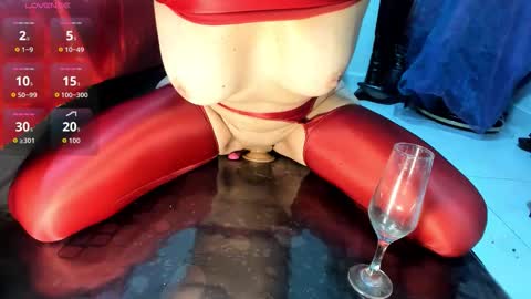 Snapshot of marilyn_jon3s chatting on 10.17.25 marilyn_jon3s online show from 10.17.25