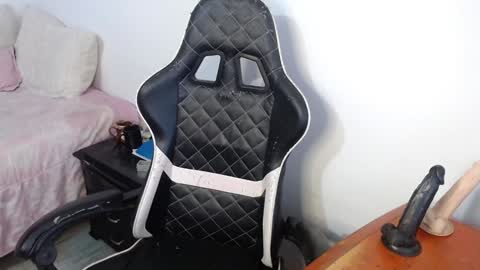 Marilyn  online show from 01.18.25