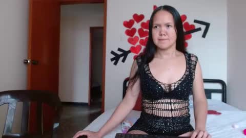 Snapshot of marilynbeautifullyhairy chatting on 02.10.25 marilyn online show from 02.10.25