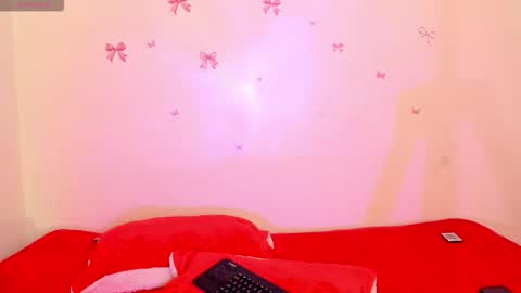 Snapshot of marilyndupont chatting on 11.12.25 Marilyn online show from 11.12.25