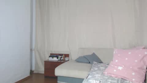 FOREVER YOURS online show from 12.03.25