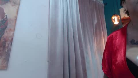 Snapshot of marinamilf chatting on 02.17.26 Marina online show from 02.17.26