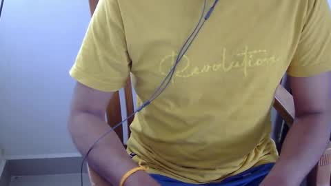 Snapshot of marinavine chatting on 01.13.25 The SHY UncutBoy online show from 01.13.25