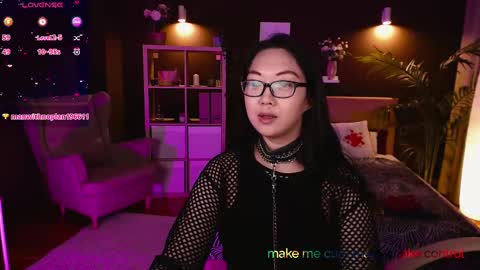 Snapshot of marine_vact chatting on 03.06.25 Marine  online show from 03.06.25