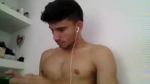 Snapshot of mariobrosss517470 chatting on 02.11.25 mariobrosss517470 online show from 02.11.25