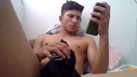 Snapshot of mariobrosss517470 chatting on 02.24.25 mariobrosss517470 online show from 02.24.25