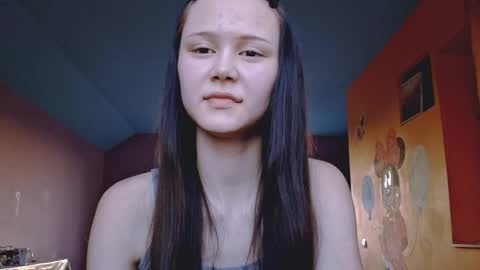 Snapshot of marismiler chatting on 04.01.26 Mari online show from 04.01.26