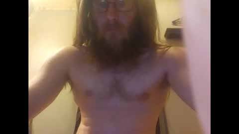 Snapshot of marius02385 chatting on 04.17.26 marius02385 online show from 04.17.26