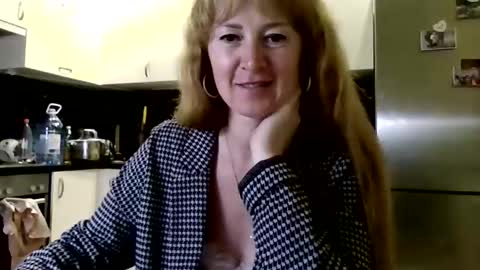 mariza_love359092 online show from 04.29.26