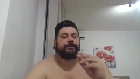 Snapshot of mark2985555 chatting on 11.25.25 mark2985555 online show from 11.25.25