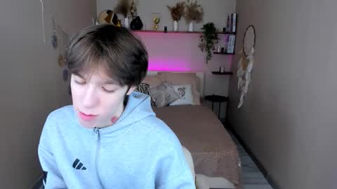 Snapshot of mark_branston chatting on 03.13.26 Mark online show from 03.13.26