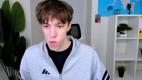 Snapshot of mark_branston chatting on 03.27.26 Mark online show from 03.27.26