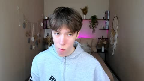 Snapshot of mark_branston chatting on 03.29.26 Mark online show from 03.29.26