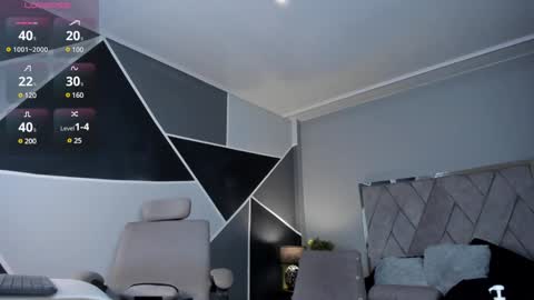 Snapshot of mark_broown_ chatting on 01.10.25 mark_broown_ online show from 01.10.25