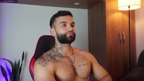 Mark online show from 11.08.25